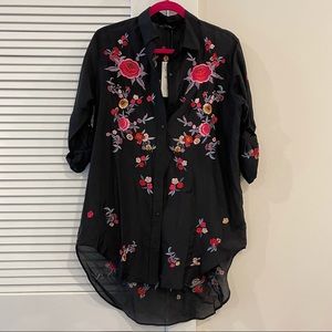 NWT Zara Floral Embroidered Shirt in Black